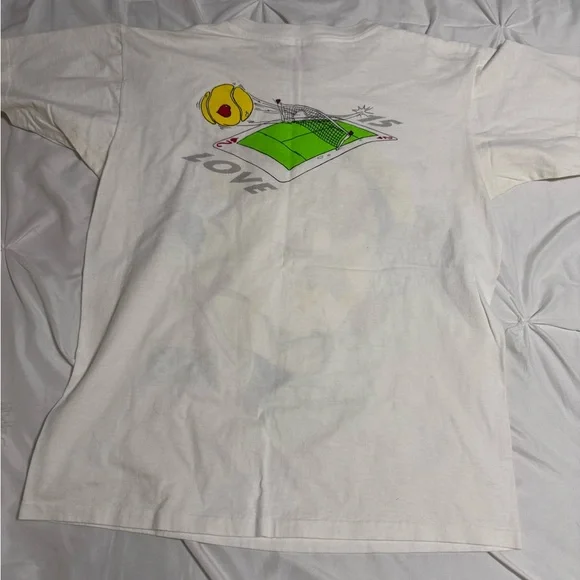 Vintage 90s Alice in Wonderland Queen of Hearts Tennis Movie Art T-Shirt - Picture 5 of 7
